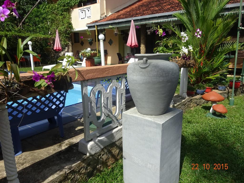 Hilda Guest House Hikkaduwa Extérieur photo
