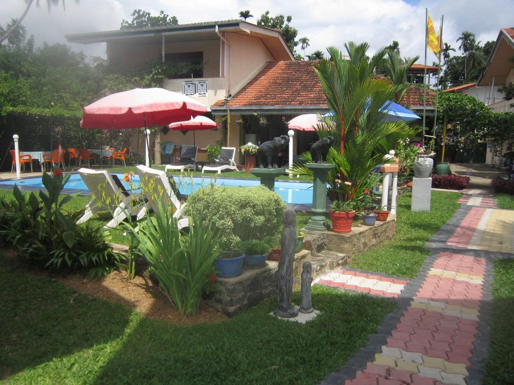 Hilda Guest House Hikkaduwa Extérieur photo