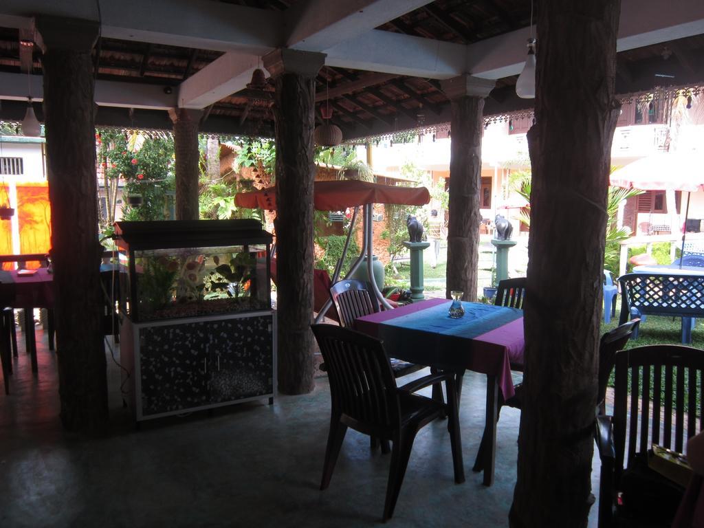 Hilda Guest House Hikkaduwa Extérieur photo