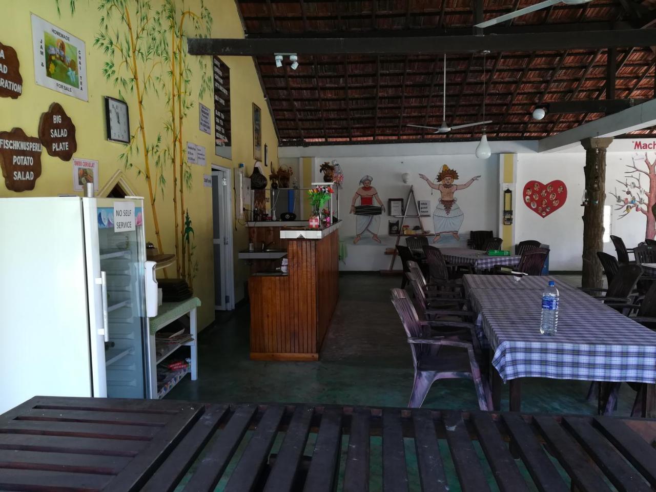 Hilda Guest House Hikkaduwa Extérieur photo